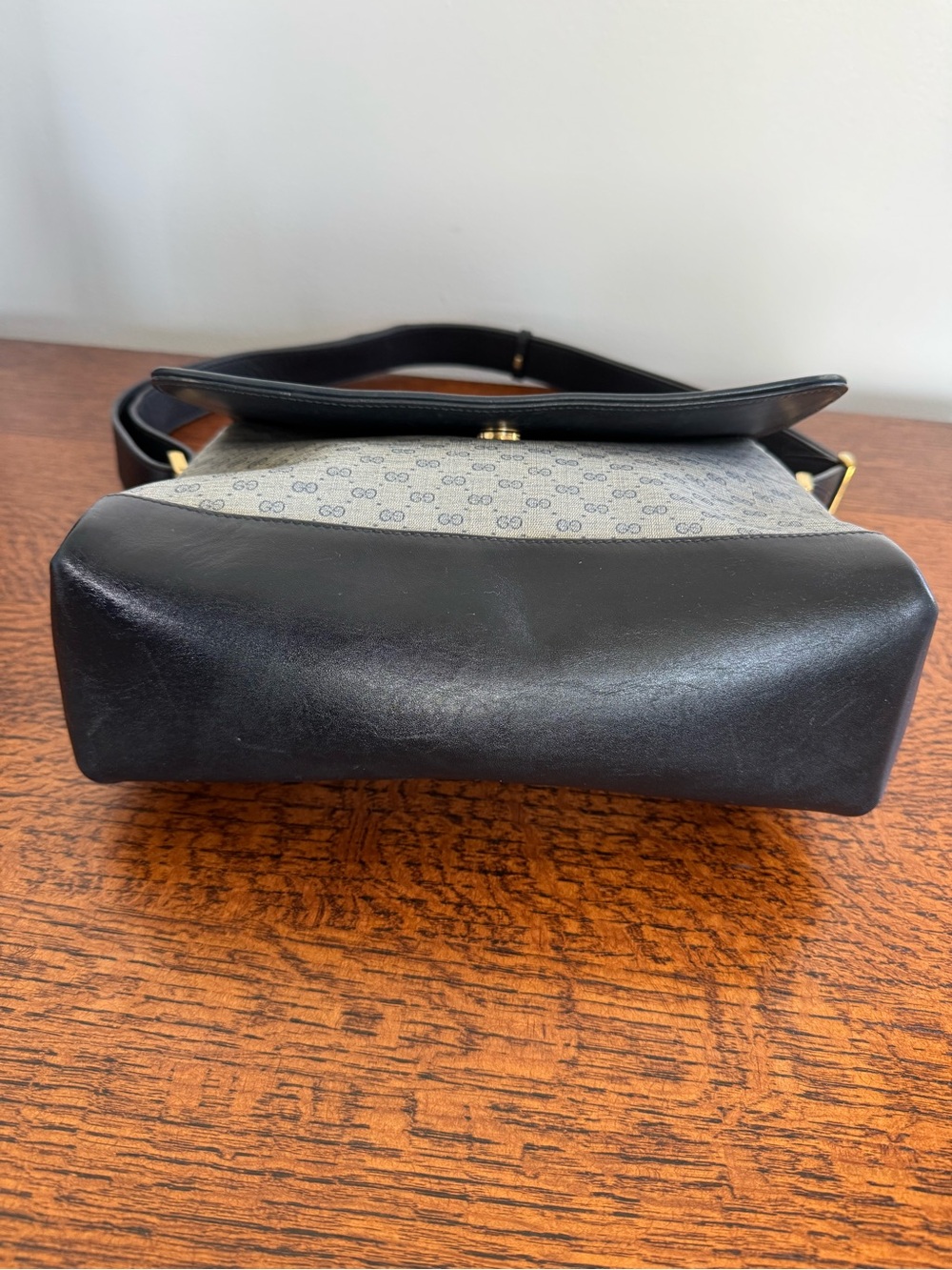 Gucci Vintage Micro GG Monogram Messenger Shoulder/Crossbody Bag with COA - Picture 6 of 14
